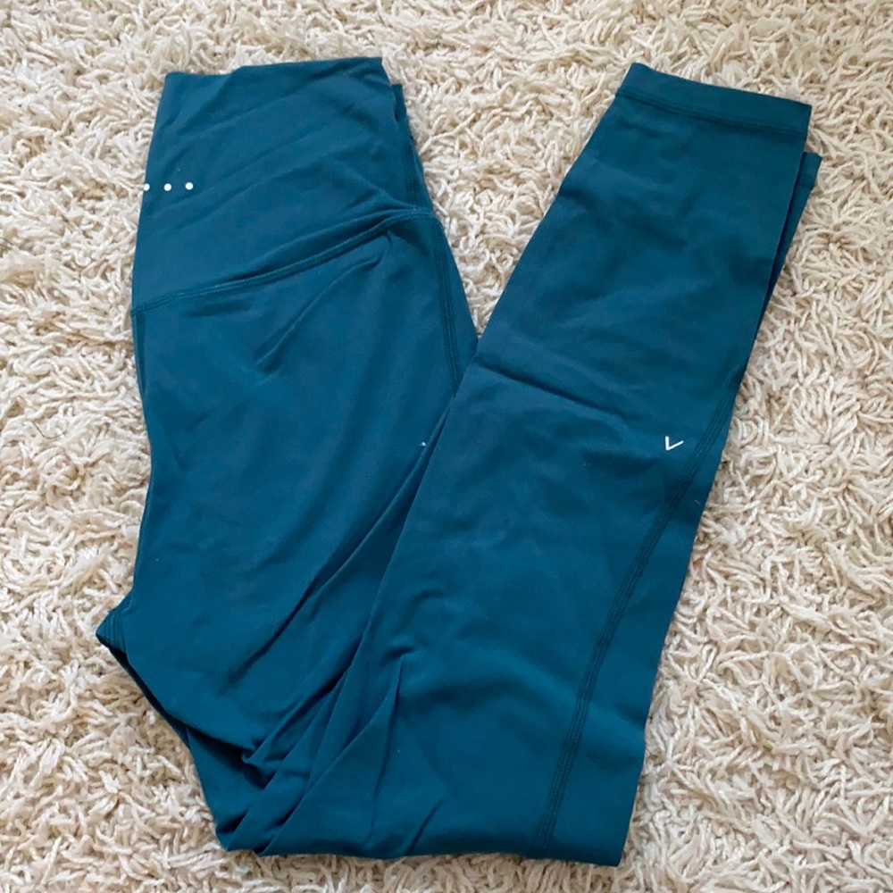 ACTA leggings Size M never worn. Green/Blue